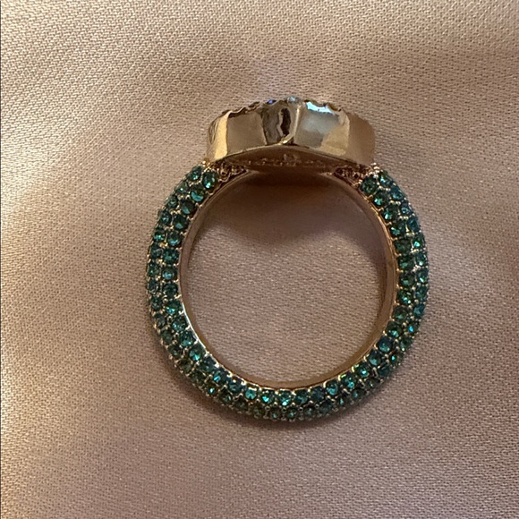 Kurt Geiger Rainbow Crystal Heart Cocktail Ring in Gold Tone Sz 7. New - Picture 5 of 7